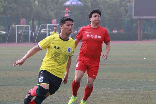 宫鲁鸣分析女篮失利原因，呼吁总结经验以备战未来